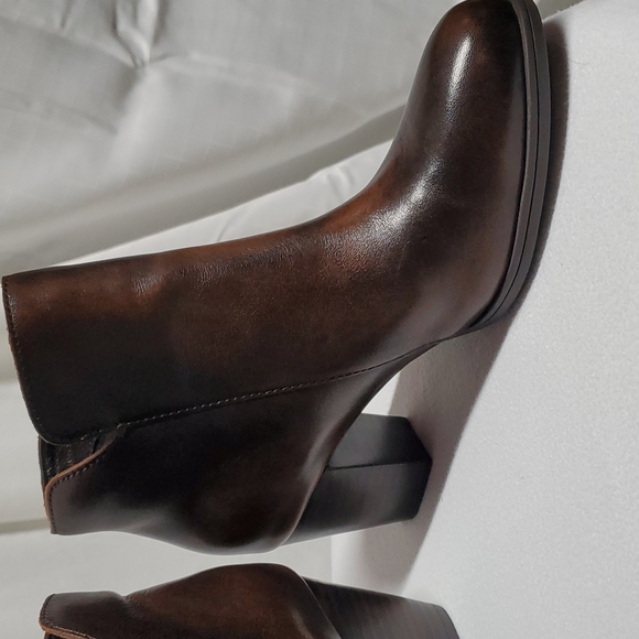 Born Leather Ankle Boots - Picture 6 of 14